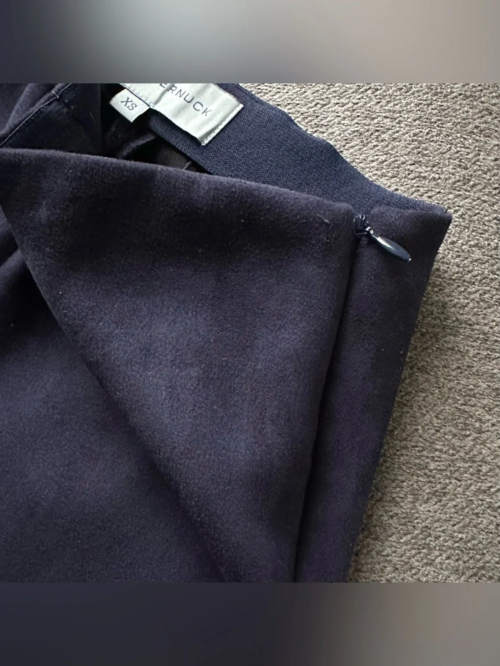 Tuckernuck Navy Ponte Ashford Cropped Pants XS